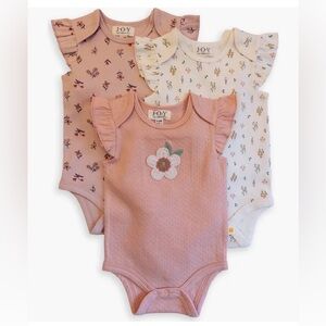 Assorted 3-Pack Organic Cotton Bodysuits
JOY JUST ORGANIC YOU 0-3 Month